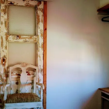 招待所 Snug Houseguests