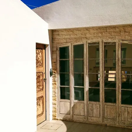 게스트하우스 Snug Houseguests