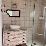 Snug Houseguests 4* Lisbon